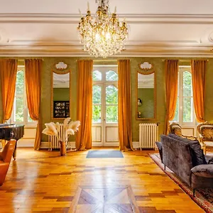 Pensión Le Manoir Du Thouron, Saint-Sulpice (Oise)